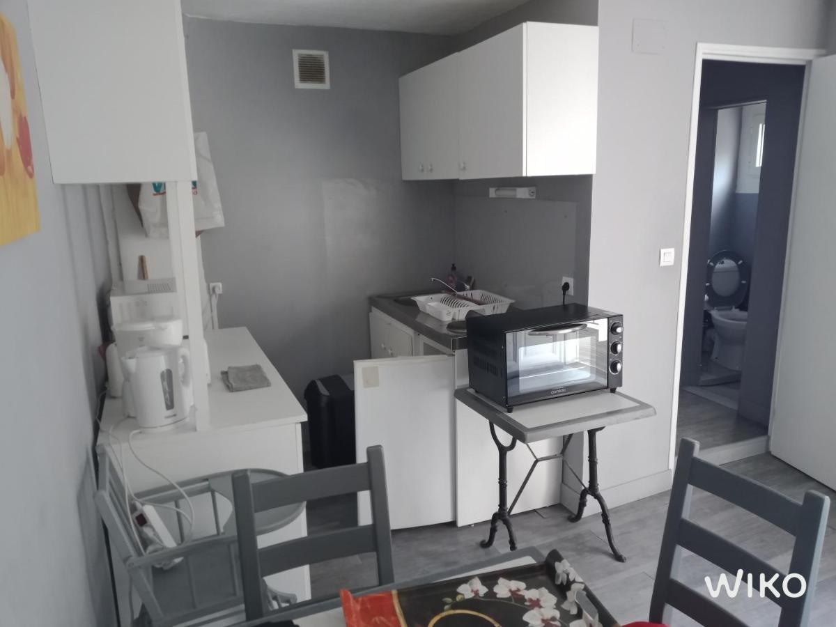 Appartement Centre Ville Avec Balcon -Terrasse Prive Tulle Eksteriør bilde